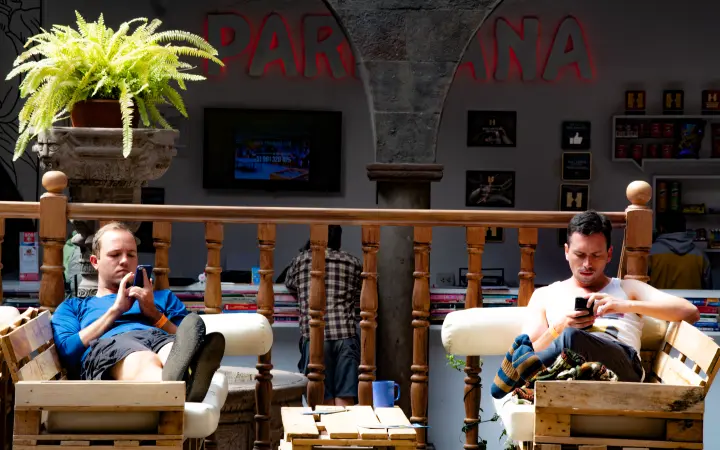 Áreas comuns com Wi-Fi para trabalhar remoto no Pariwana