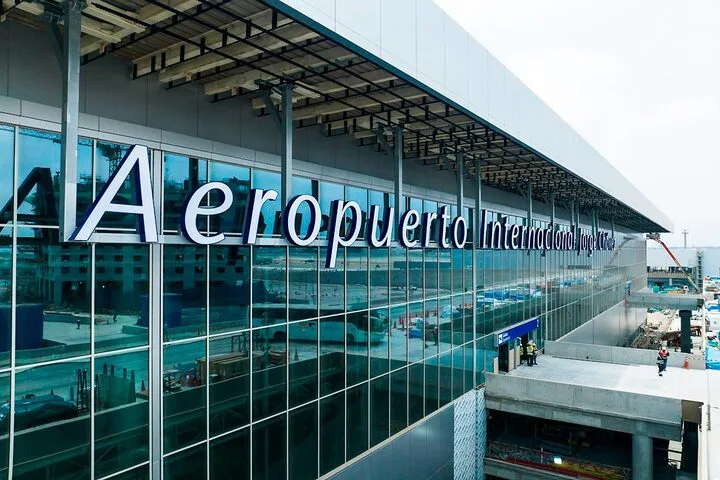 Entrada do novo Aeroporto Internacional Jorge Chávez em Lima