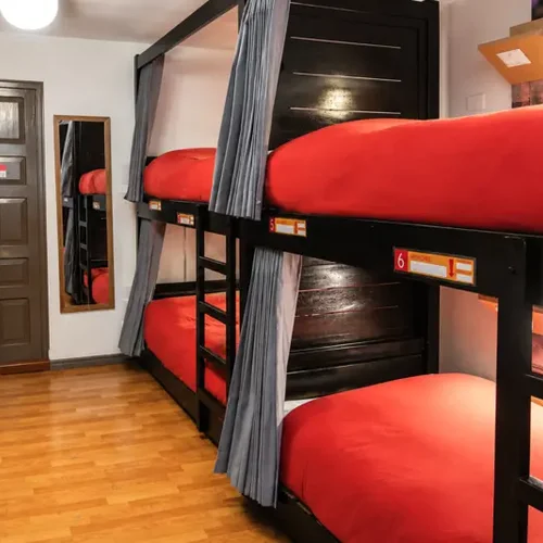 6-POD com banheiro SHARED