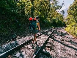 🛡️ 3. É seguro viajar sozinho pelo Peru?