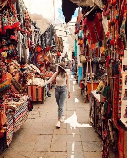 🎒 10. Compras e artesanato andino