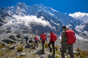 🥾 7. Trekking to Machu Picchu: Routes for Adventurous Travelers